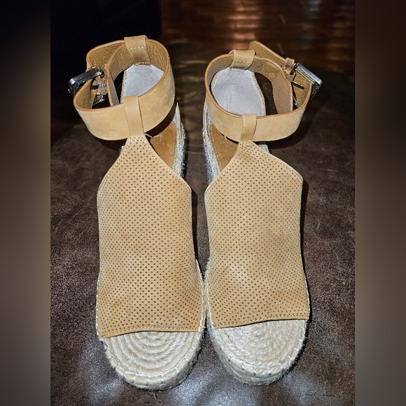 Marc Fisher Natural Suede “Annie” Wedges - Picture 13 of 13